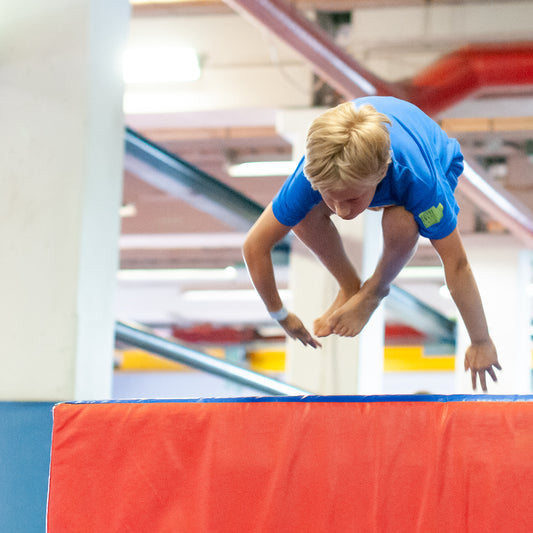 ACROBATICS & PARKOUR 9-11 y.o. SATURDAYS 13:30-14:30 Autumn 2025 New - In English